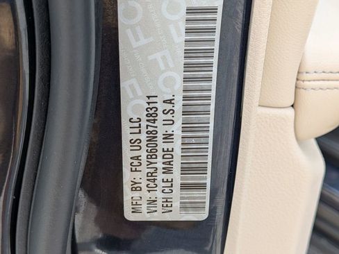 Used 2022 Jeep Grand Cherokee Limited 4xe image 35