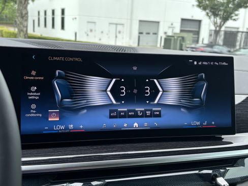 New 2026 BMW X5 xDrive40i AWD/4WD image 32