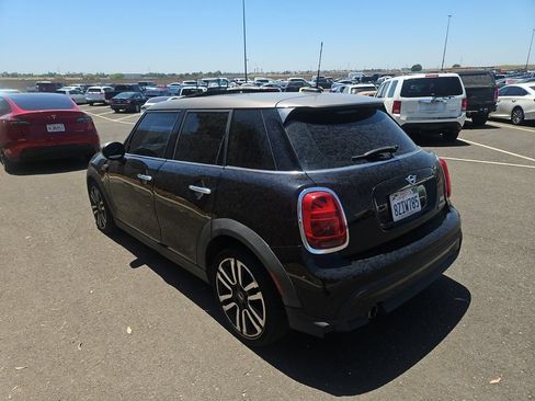 Used 2022 MINI Cooper 4-Door Hardtop FWD image 2