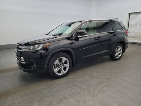 Used 2019 Toyota Highlander Limited image 2