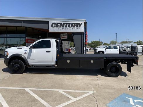 Used 2022 RAM 5500 Tradesman RWD image 4