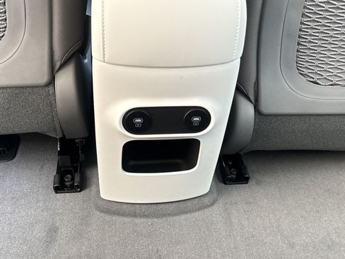 New 2026 Hyundai Ioniq 5 SE AWD/4WD image 24