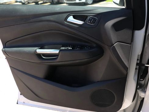 Used 2017 Ford Escape Titanium AWD/4WD image 30