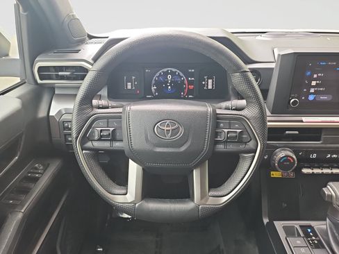 Used 2024 Toyota Tacoma SR5 AWD/4WD image 38