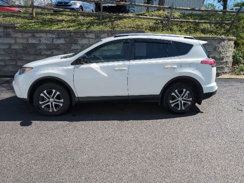 Used 2017 Toyota RAV4 LE w/ All Weather Liner Package AWD/4WD image 6