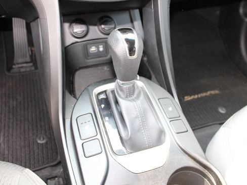 Used 2018 Hyundai Santa Fe Sport w/ 2.4L Value Package 02 AWD/4WD image 17