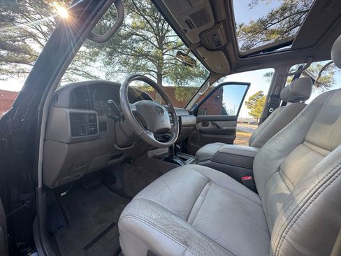 Used 1997 Toyota Land Cruiser image 13