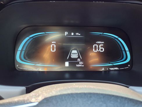 Used 2025 Hyundai Palisade SEL FWD image 17