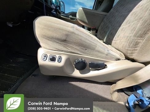 Used 2000 Ford F350 4x4 Crew Cab DRW Super Duty image 12