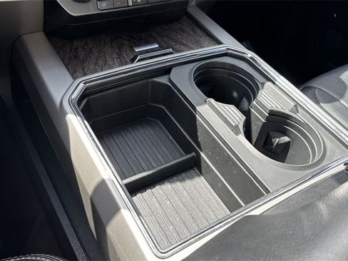 Used 2017 Ford F350 Lariat w/ Chrome Package image 54