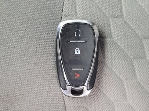 Used 2021 Chevrolet Equinox LS w/ LS Convenience Package FWD image 32