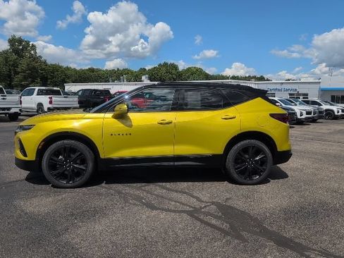 Used 2022 Chevrolet Blazer RS w/ Enhanced Convenience Package AWD/4WD image 3