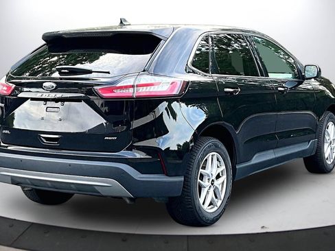 Used 2024 Ford Edge SEL AWD/4WD image 8