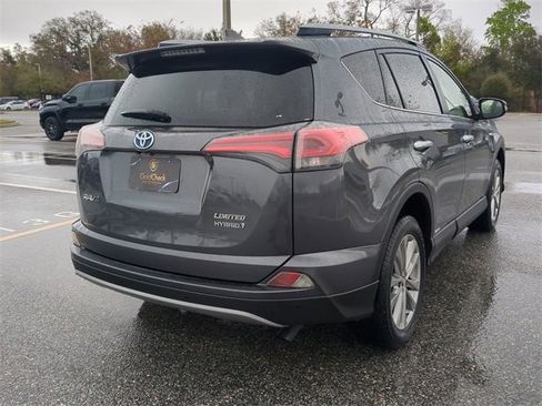 Used 2018 Toyota RAV4 Limited w/ Advanced Technology Package image 4