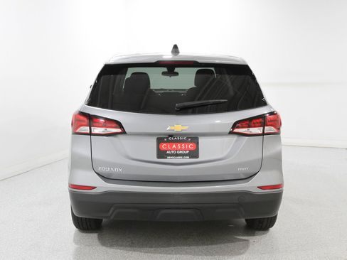 Certified 2023 Chevrolet Equinox LS w/ LS Convenience Package image 19