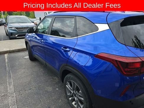 Used 2023 Kia Seltos S w/ Navigation Package AWD/4WD image 12
