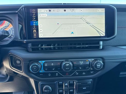 New 2026 Jeep Wrangler Unlimited Rubicon image 24