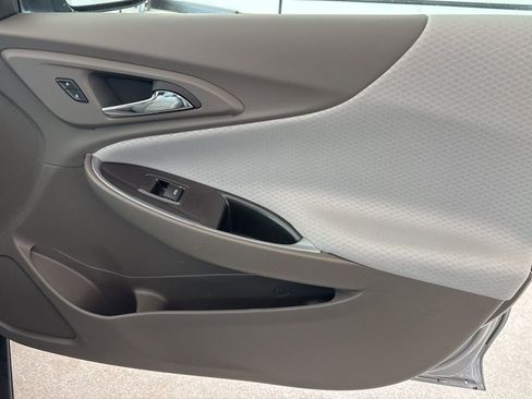 Used 2025 Chevrolet Malibu LT image 28