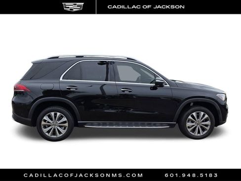 Used 2021 Mercedes-Benz GLE 350 w/ Premium Package image 4
