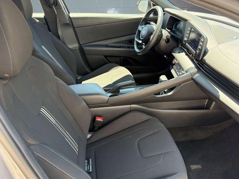 Used 2026 Hyundai Elantra Sport FWD image 23