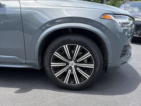 Used 2023 Volvo XC90 B5 Core AWD/4WD image 13