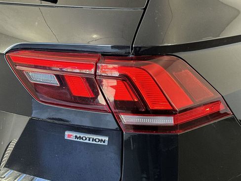 Used 2020 Volkswagen Tiguan SEL Premium R-Line image 30