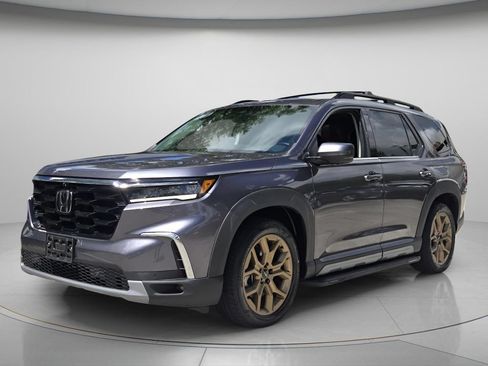 Used 2023 Honda Pilot Elite image 9