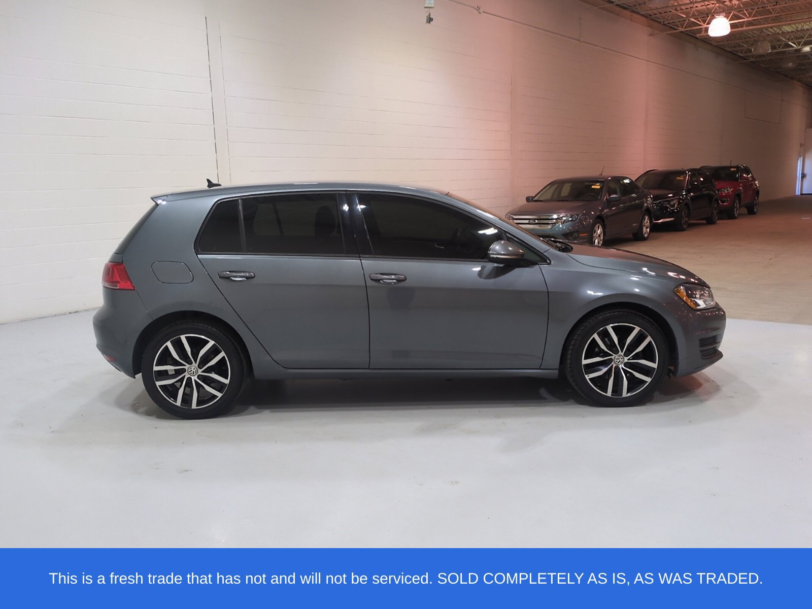 Used 2015 Volkswagen Golf TDI S FWD image 2