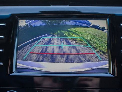 Used 2019 Toyota Camry LE image 26