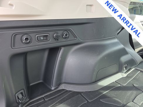 Used 2024 Subaru Forester Limited image 42