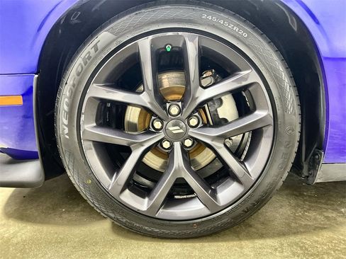 Used 2022 Dodge Challenger R/T w/ Plus Package image 18