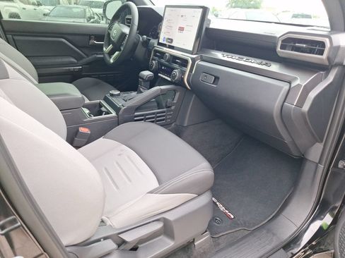Used 2025 Toyota Tacoma TRD Sport RWD image 33