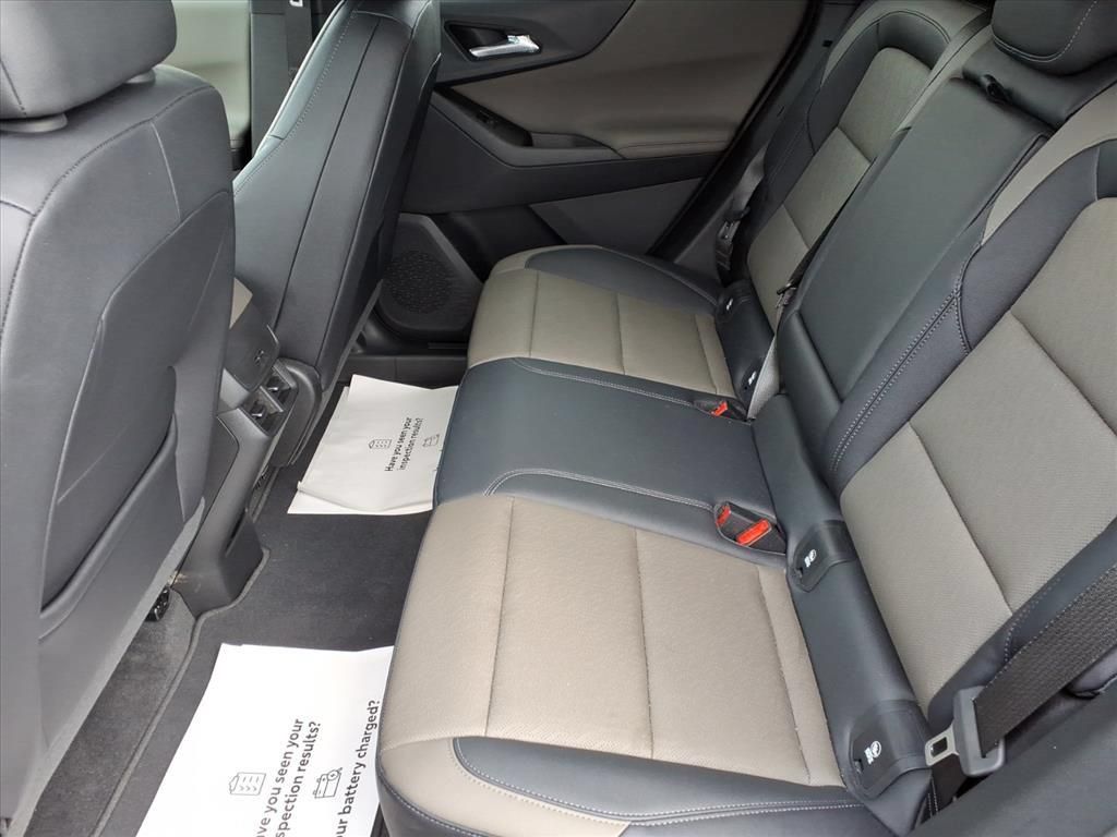 Used 2025 Chevrolet Equinox LT w/ Convenience Package II FWD image 13