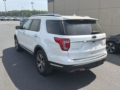 Used 2019 Ford Explorer Limited w/ Limited Luxury Package image 3