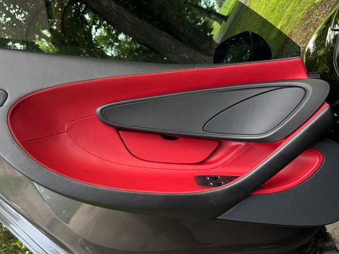 Used 2017 McLaren 570S Coupe RWD image 35