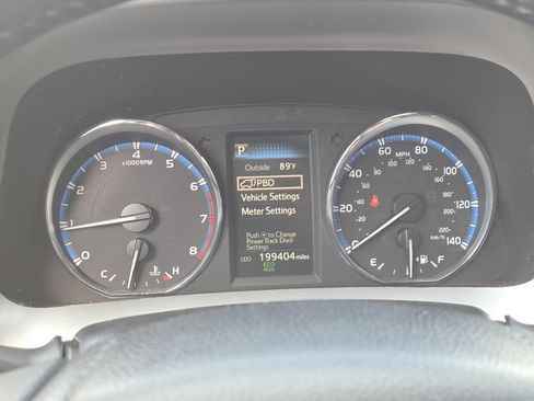 Used 2016 Toyota RAV4 XLE FWD image 28