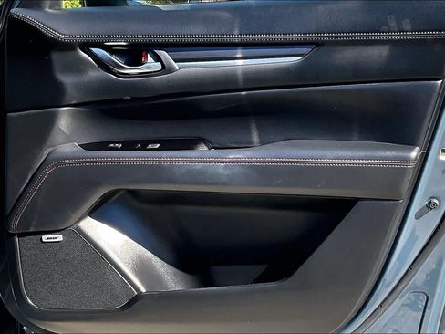 Used 2021 MAZDA CX-5 Carbon Edition image 27