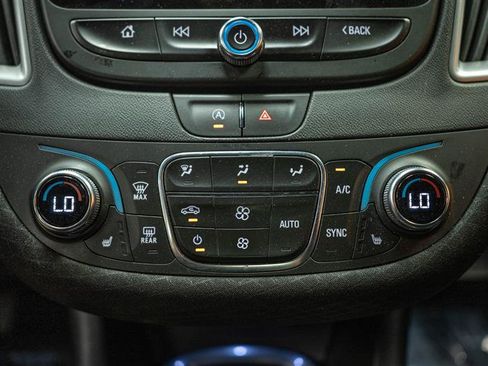 Used 2023 Chevrolet Malibu LT image 21