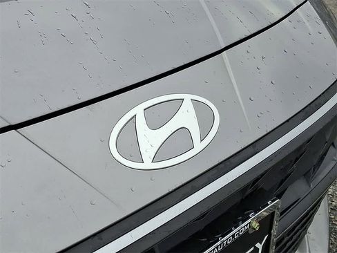 Certified 2025 Hyundai Elantra Sport image 30