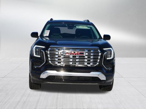 New 2026 GMC Terrain Denali w/ LPO, Black Badging Package image 2