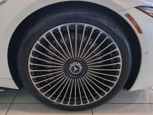 New 2026 Mercedes-Benz Maybach SL 680 image 11