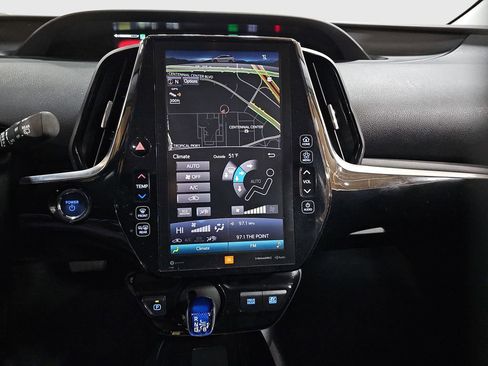 Certified 2020 Toyota Prius Limited image 15