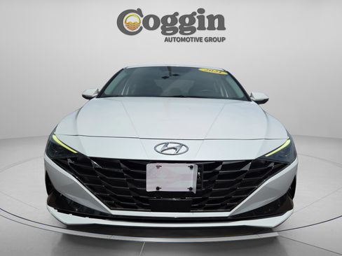 Used 2021 Hyundai Elantra SEL w/ Convenience + Premium Package image 8