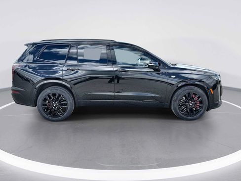 Used 2024 Cadillac XT6 Sport w/ LPO, ONYX Package AWD/4WD image 10