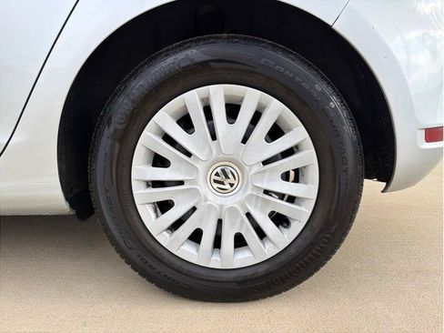 Used 2013 Volkswagen Golf 4-Door FWD image 22