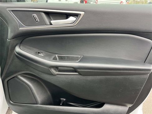 Certified 2022 Ford Edge SEL w/ Convenience Package image 24