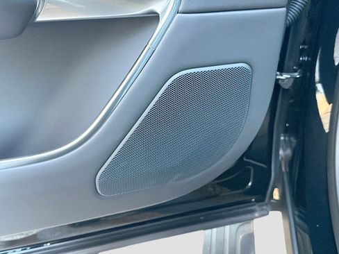 New 2025 Land Rover Range Rover Long Wheelbase SE image 26