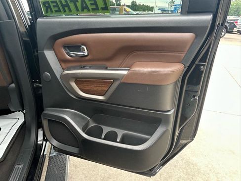 Used 2021 Nissan Titan Platinum Reserve w/ Moonroof Package AWD/4WD image 15
