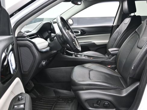 Used 2022 Jeep Compass Limited AWD/4WD image 26