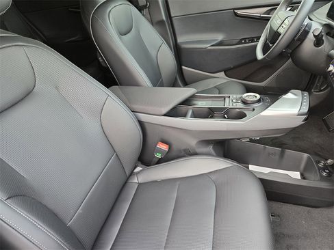 New 2025 Kia EV6 Wind image 10